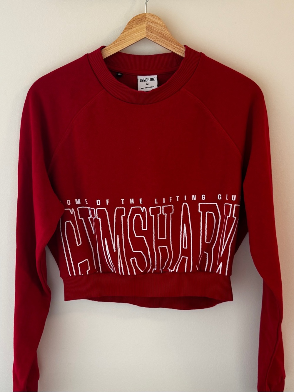 Gymshark Women’s Red Cropped Crewneck Logo Sweatshirt
